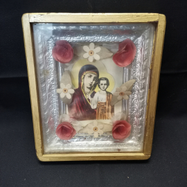 Икона Казанской Божией Матери", в окладе, размер полотна 27,5х22,5 см